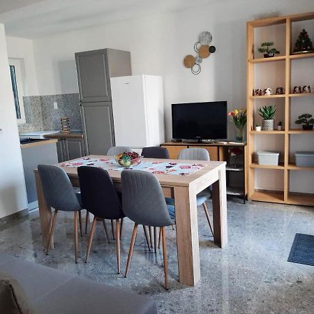 Ema Apartamento Brela Exterior foto