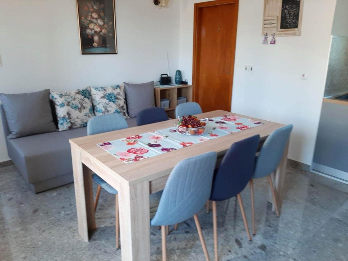 Ema Apartamento Brela Exterior foto