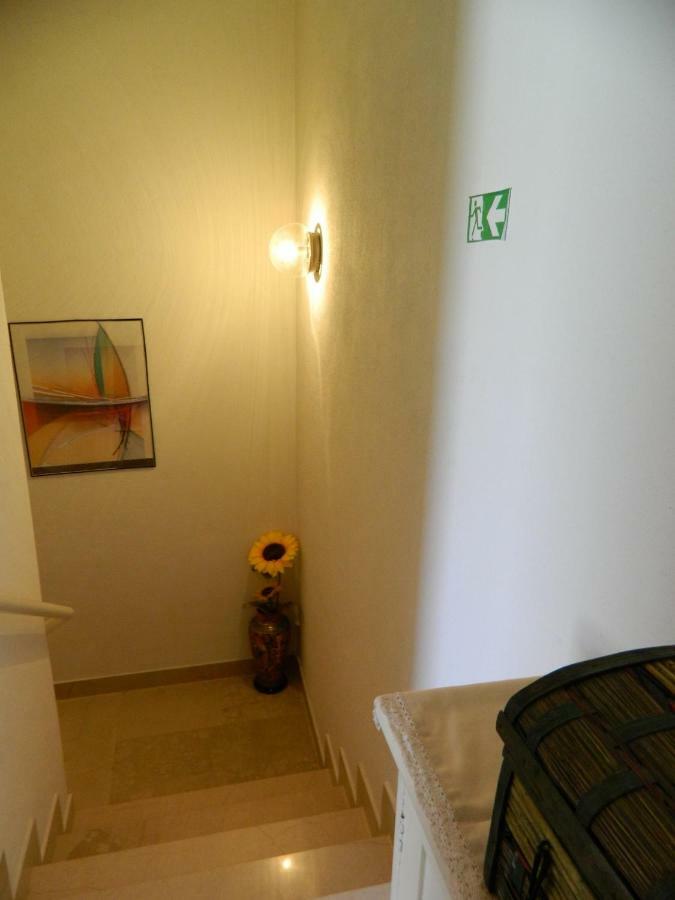 Ema Apartamento Brela Exterior foto